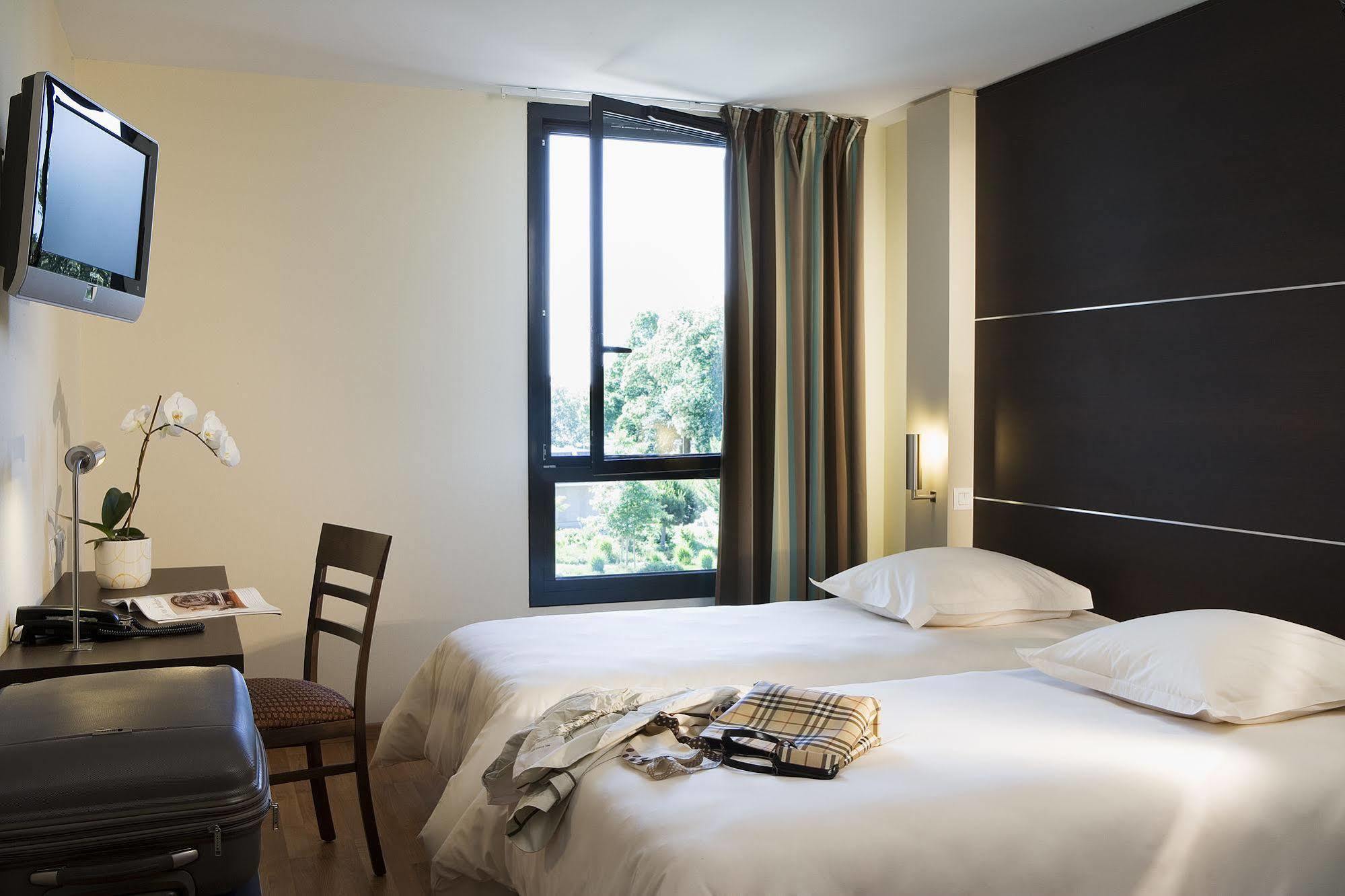 Escale Oceania Rennes Cap Malo Hotel La Meziere Luaran gambar